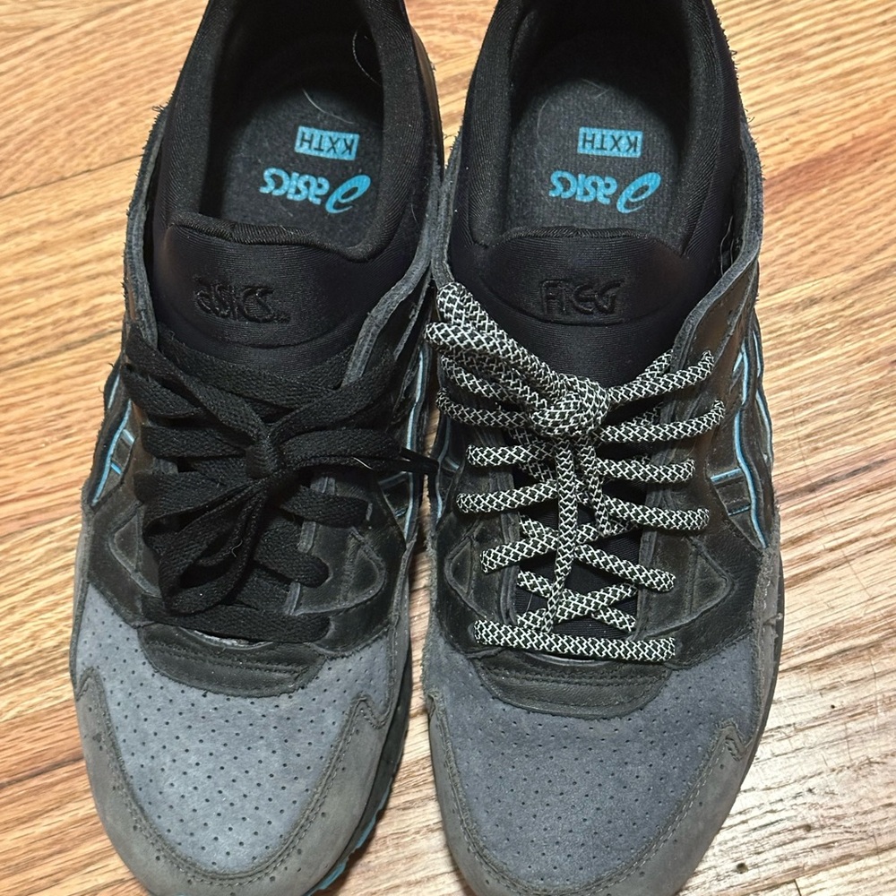 ASICS Men's Black and Teal Sneakers - Picture 3 of 9